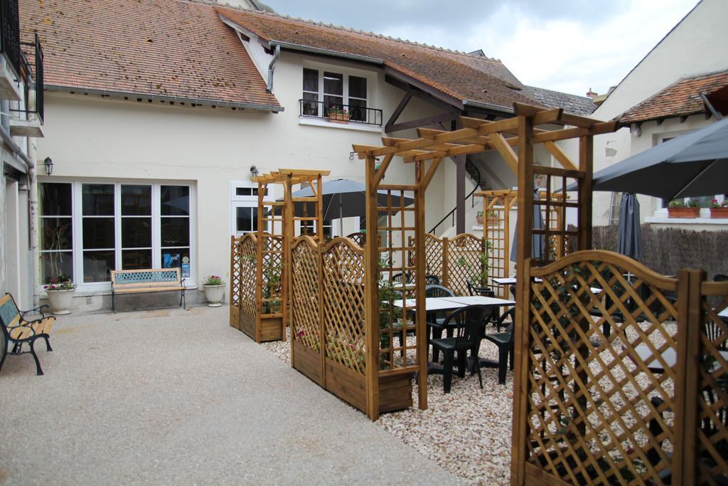 La Madeleine Hotel Saint-Benoît-sur-Loire Buitenkant foto