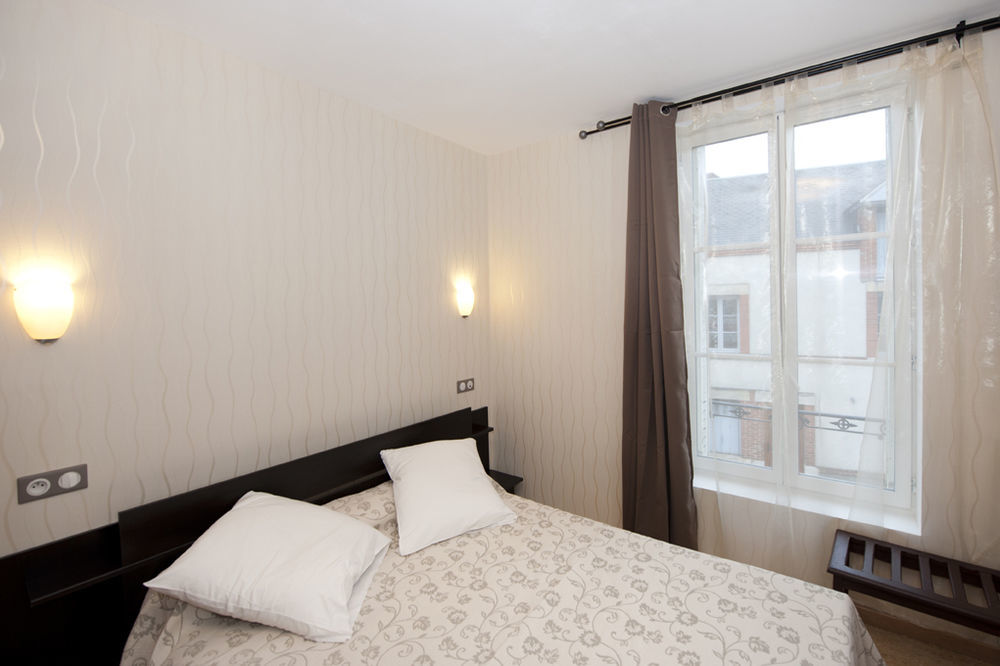La Madeleine Hotel Saint-Benoît-sur-Loire Buitenkant foto